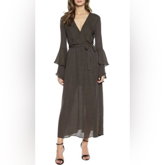 Bardot Dresses & Skirts - Bardot Surplice Neck Voluminous Long Sleeve Maxi Dress Gold Navy Stripe 8 Medium